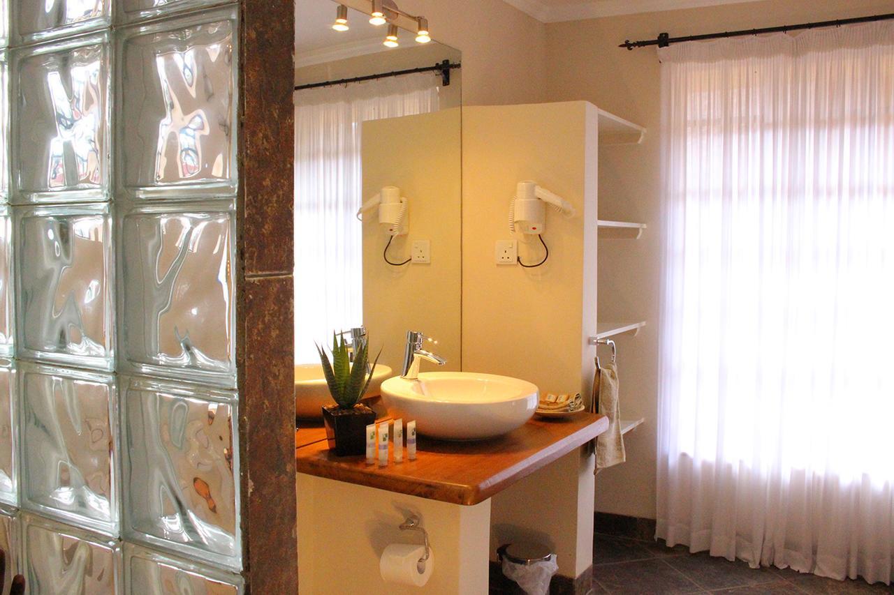 Le Rustique Hotel Nanyuki Kültér fotó