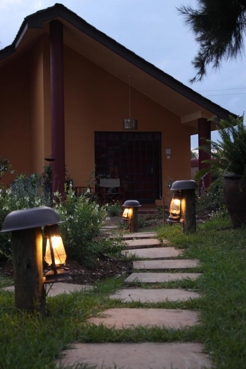 Le Rustique Hotel Nanyuki Kültér fotó
